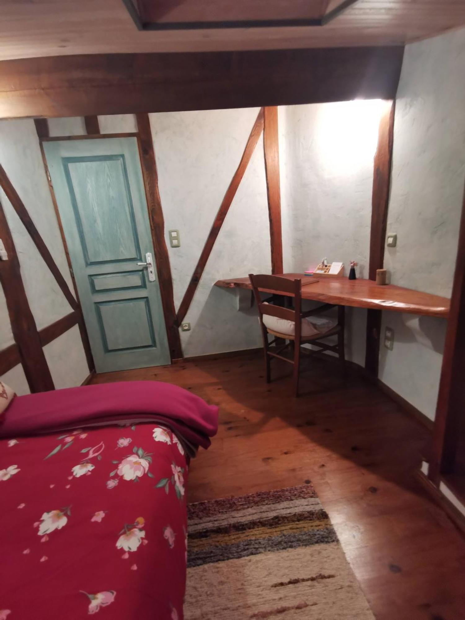 - - - - -les Colombages - - - - D'hotes-gite- Classement 3 Etoiles Apartment