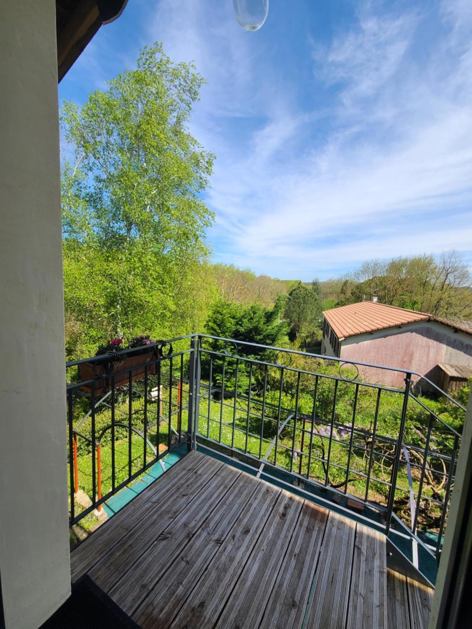 Apartment - - - - -les Colombages - - - - D'hotes-gite- Classement 3 Etoiles Mirepoix (Ariege)